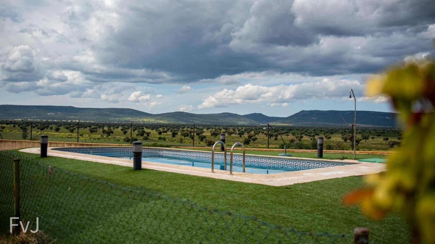 Finca Casa Rural De La Mata Toledo Eksteriør bilde